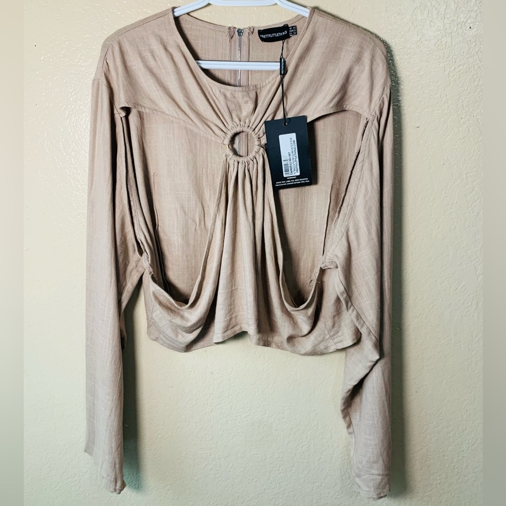Pretty Little Thing Taupe Cut Out Ring Front Boho Crop Top Size 22 NWT